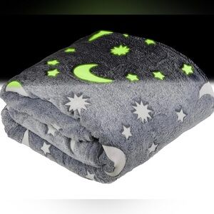 Glow-in-the-Dark Starry Night Blanket